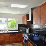 Casa Reyes Stunning Rooftop Oceanview