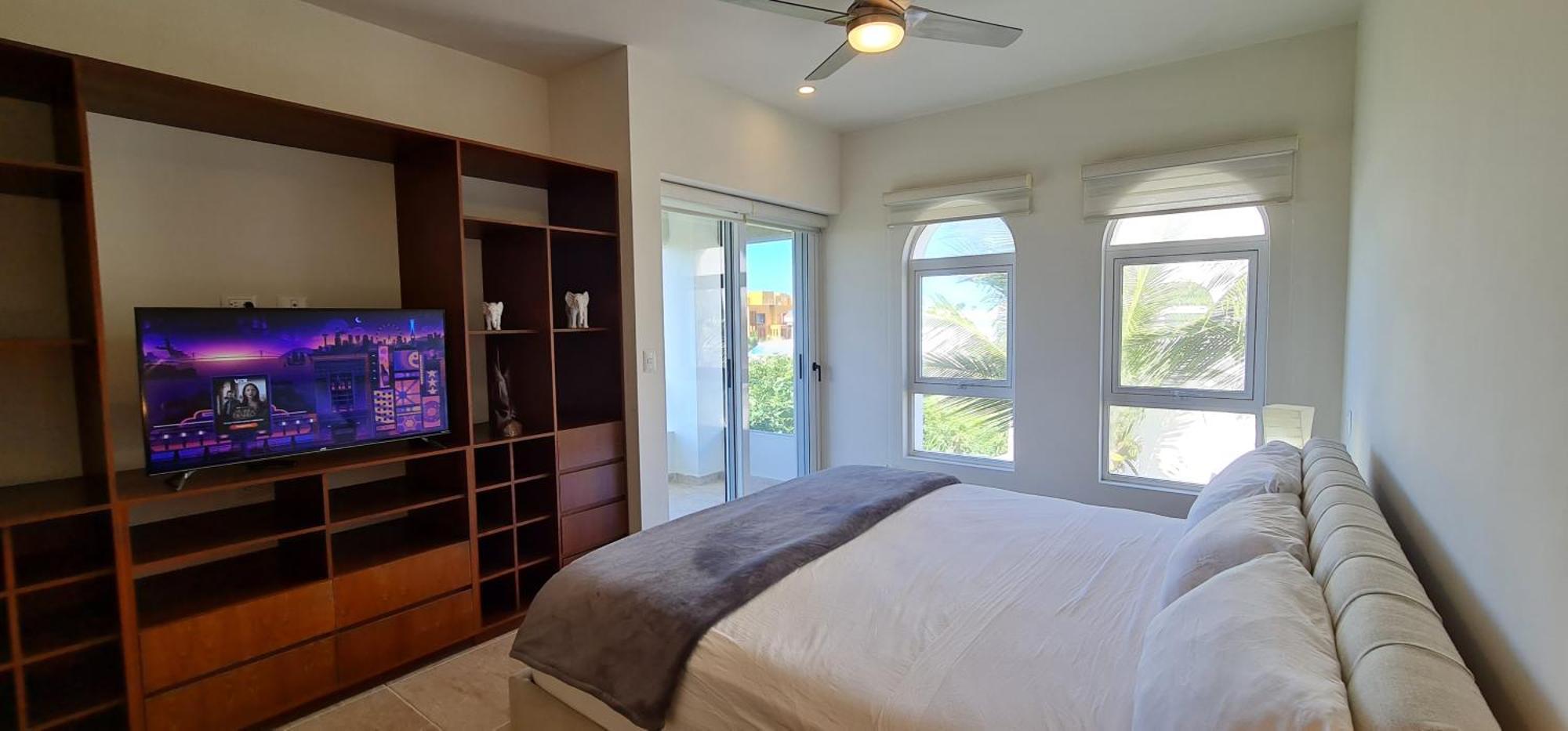 Villa Casa Reyes Stunning Rooftop Oceanview
