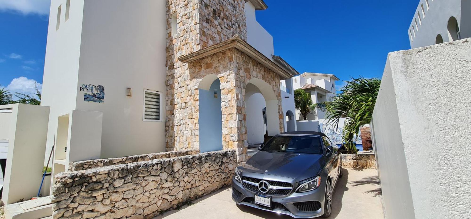 Villa Casa Reyes Stunning Rooftop Oceanview *