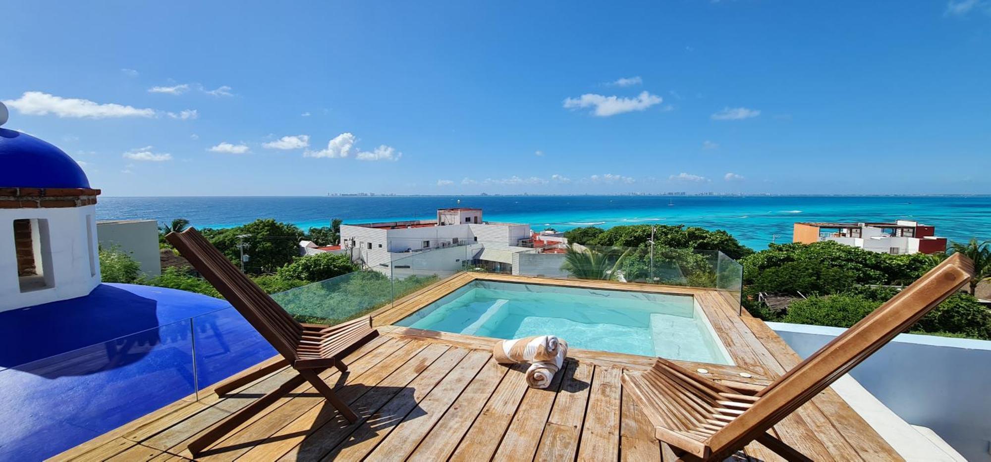 Casa Reyes Stunning Rooftop Oceanview Villa *